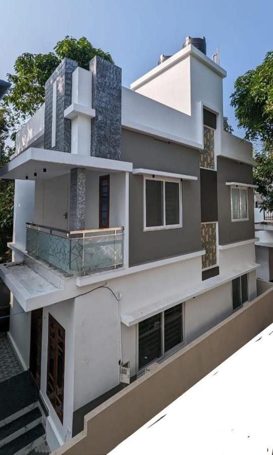 Azure Home Stay Kochi Ngoại thất bức ảnh